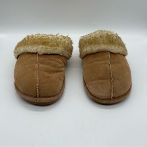 Women's Tan Fleece-Lined Slippers 10